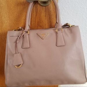 Prada Bag ✨